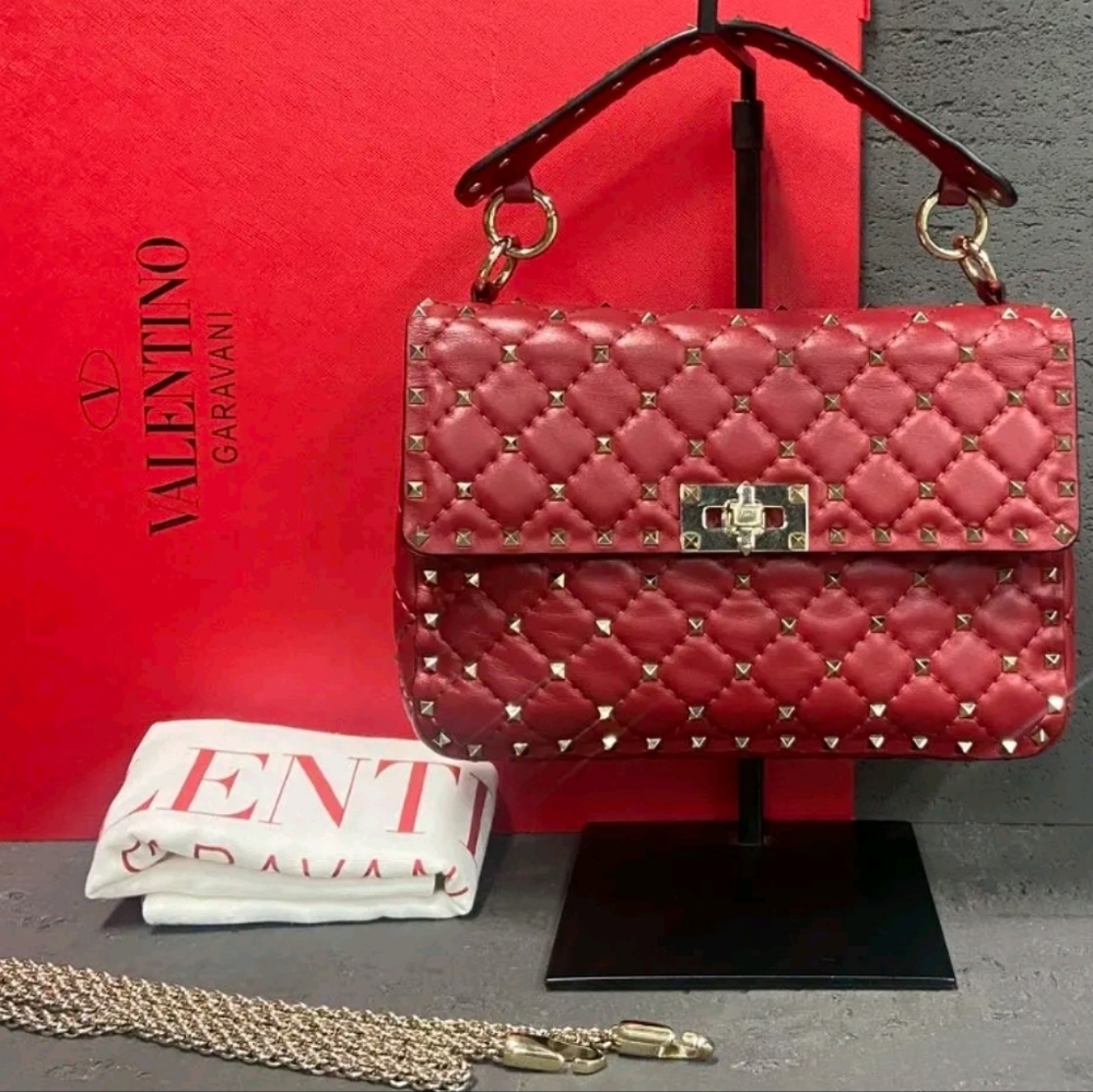 Valentino Garavani Nappa Medium Rockstud Spike Shoulder Bag Rosso